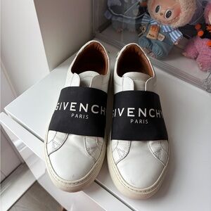 Givenchy White Slip-On Sneakers with Black Logo Band